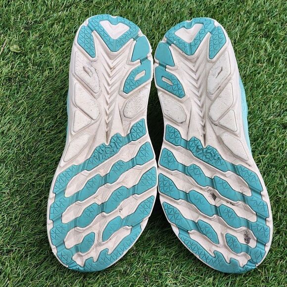 HOKA CLIFTON 8 - Womens Athletic Shoes - SIZE 9.5B - Picture 8 of 9